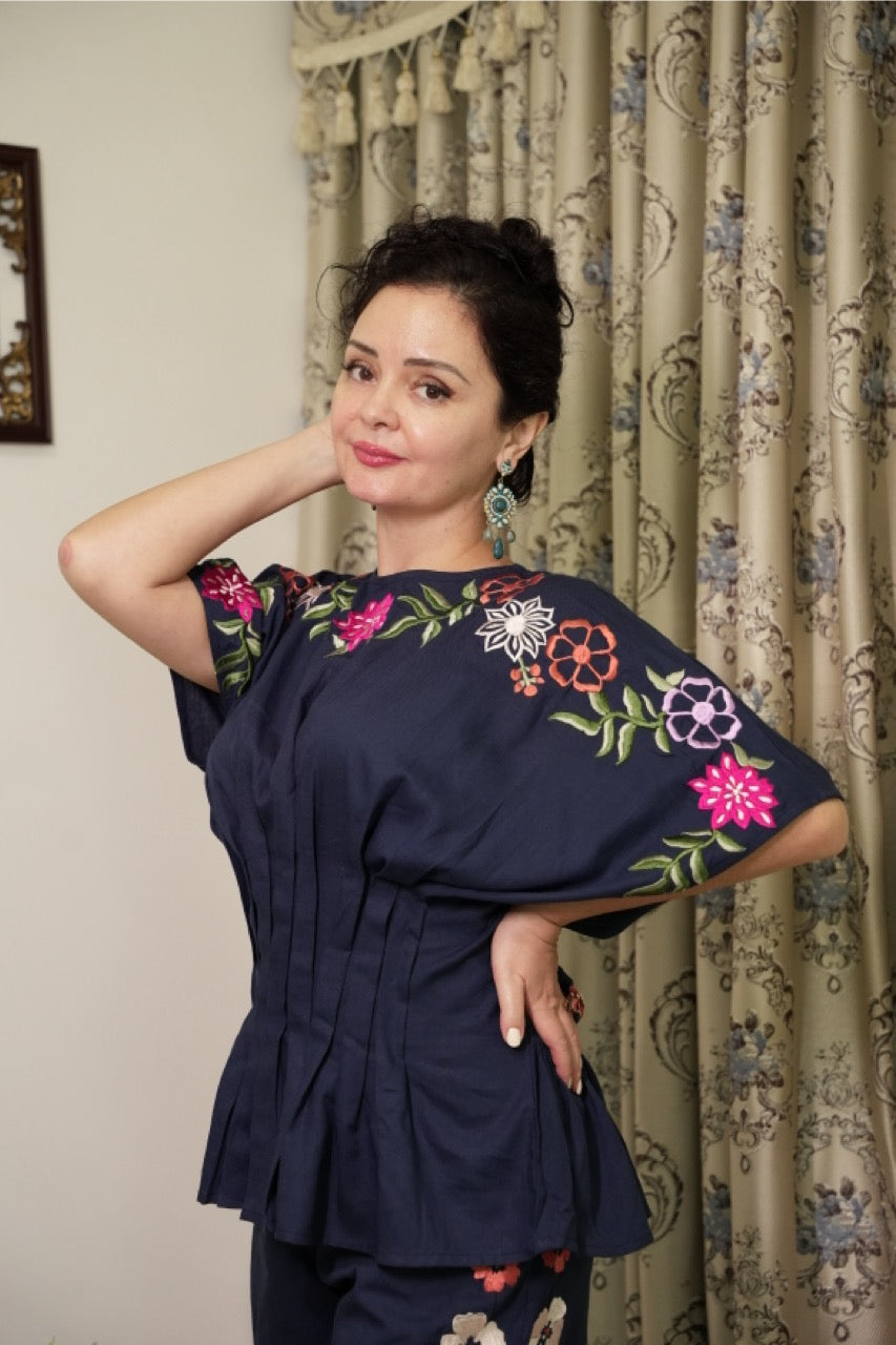 Statement Tulip Top