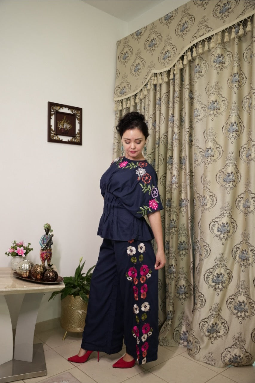 Signature Embroidered Wide leg Pants